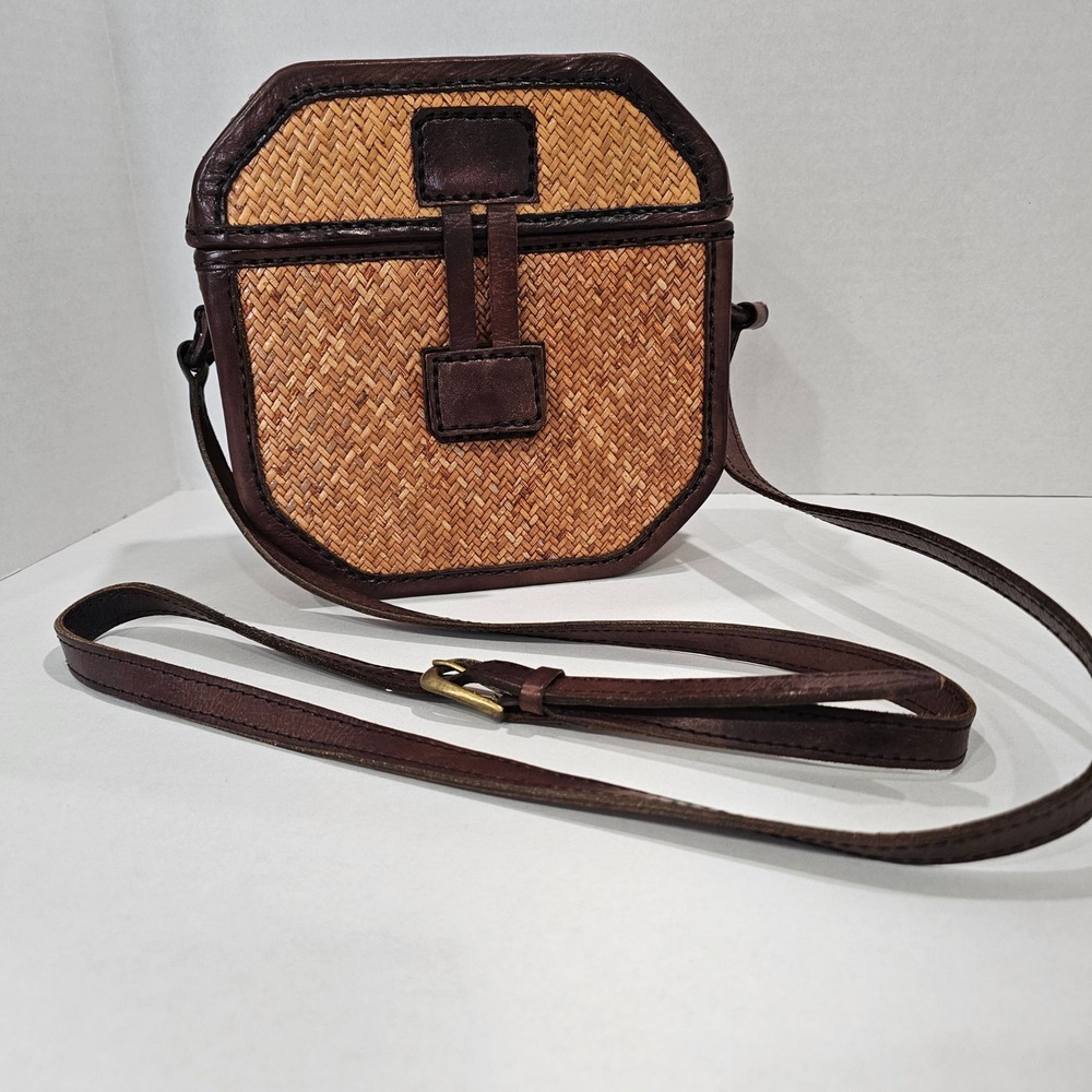 Island Imports Woven Straw Leather Crossbody Bag Vintage Hardshell Purse - Picture 14 of 14